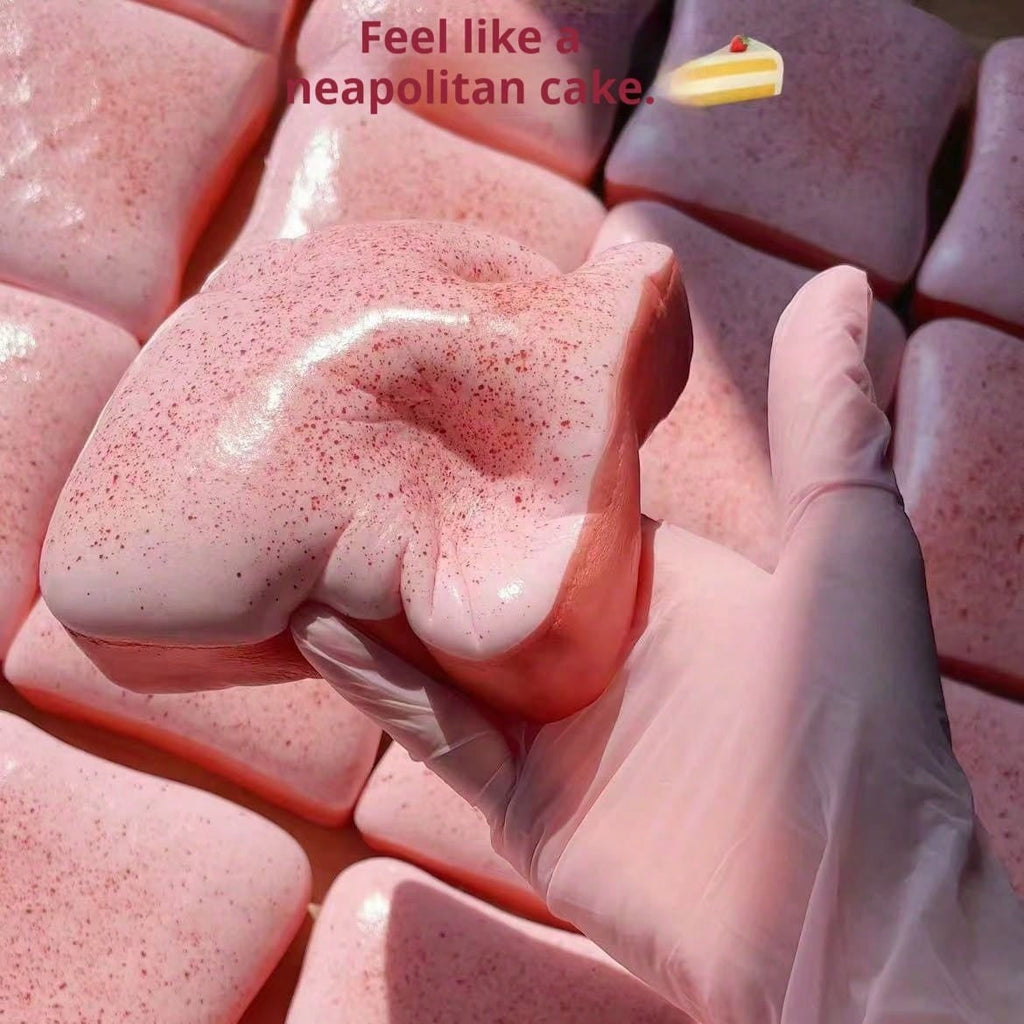 Squishy Toast Slow-Rise Stress Reliever – Realistic Desk Decor