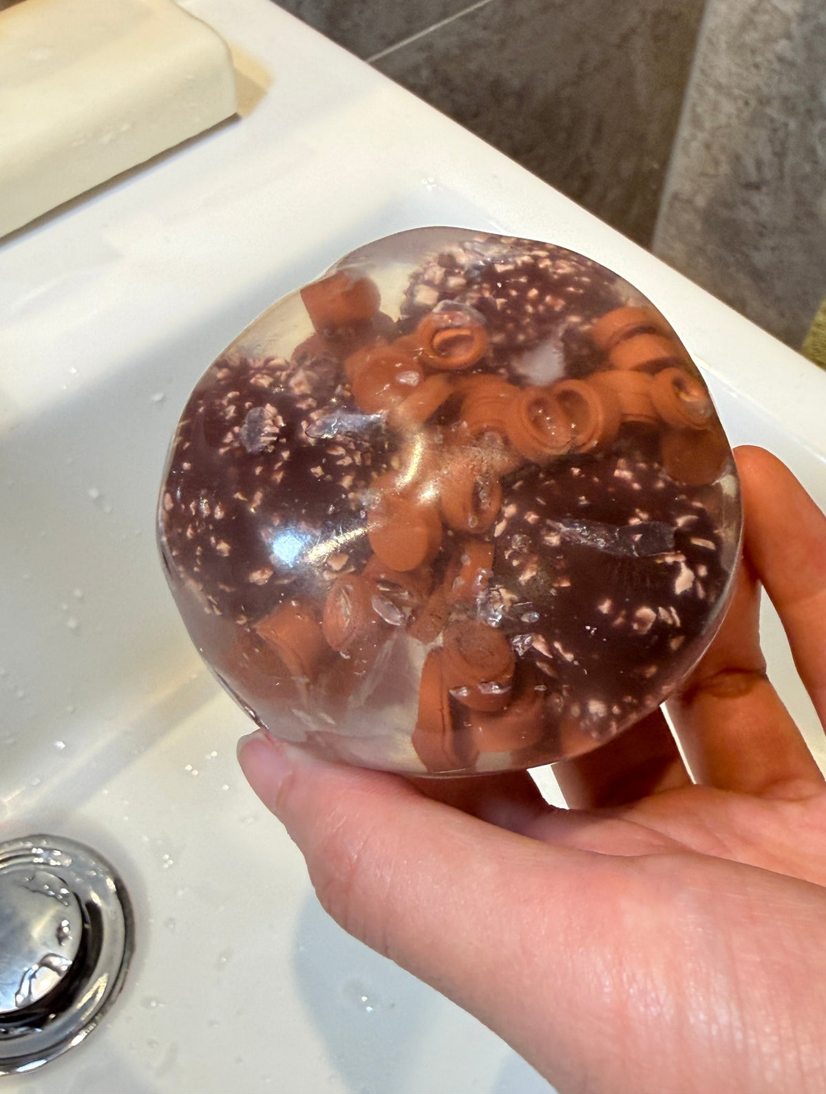 Cracking Ferrero Rocher Wax Ball Squishy Fidget Toy(Can't Guarantee Perfect Uncracked Delivery)