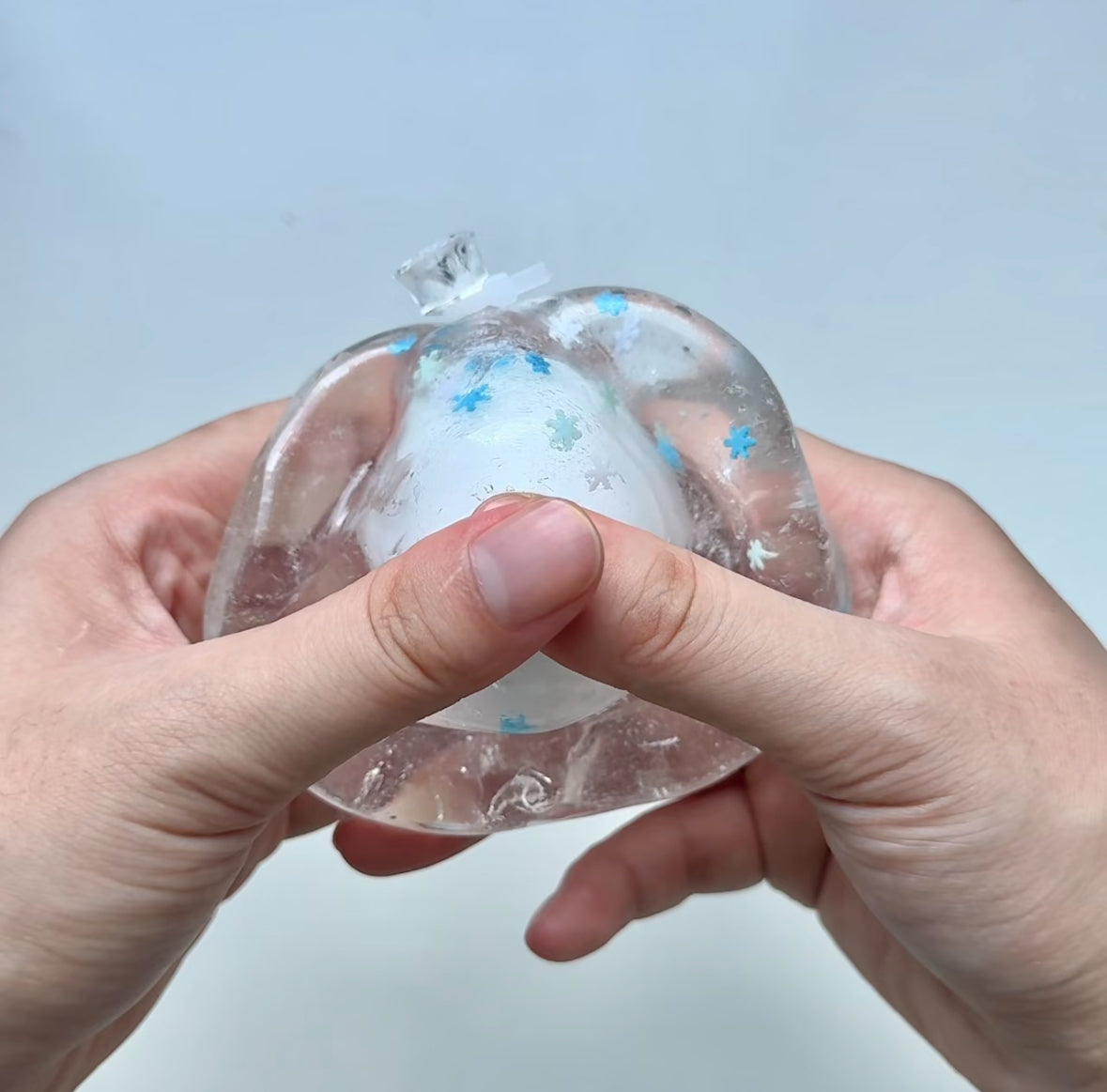 Cracking Snow Wax Ball Squishy Fidget Toy(Can't Guarantee Perfect Uncracked Delivery)